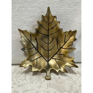 Vintage Brass Maple‎ Leaf Trinket Dish Ashtray Small Decorative Tray Collectible